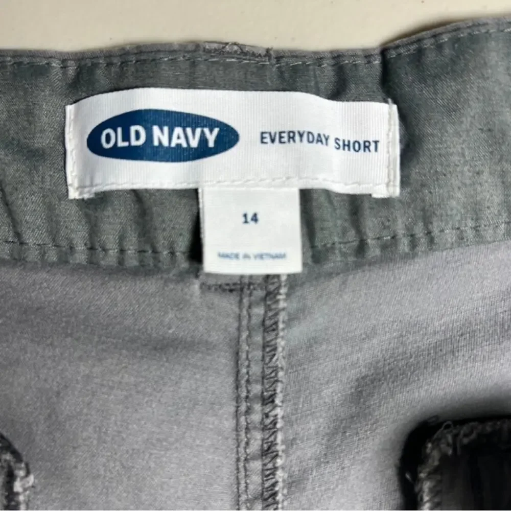 Old Navy Everyday Short, Gray, Size 14